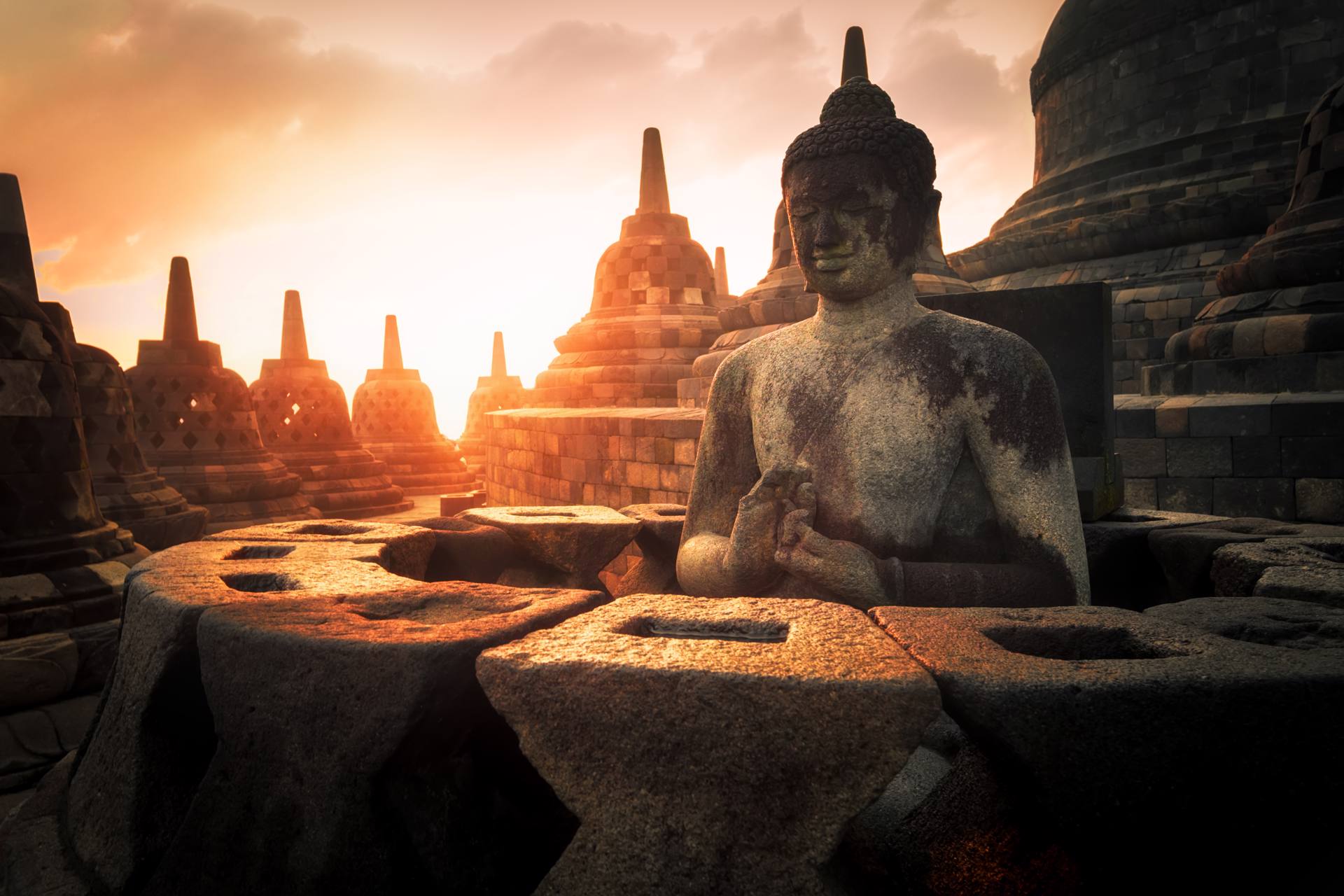 Tempio di Borobudur -  Isola di Giava - Indonesia