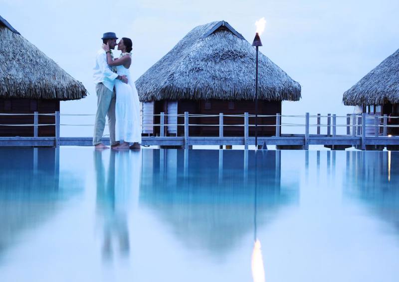 Polinesia  Fr. - Moorea (Isole della Società) Manava Beach Resort & Spa Coppia in  viaggio di nozze
