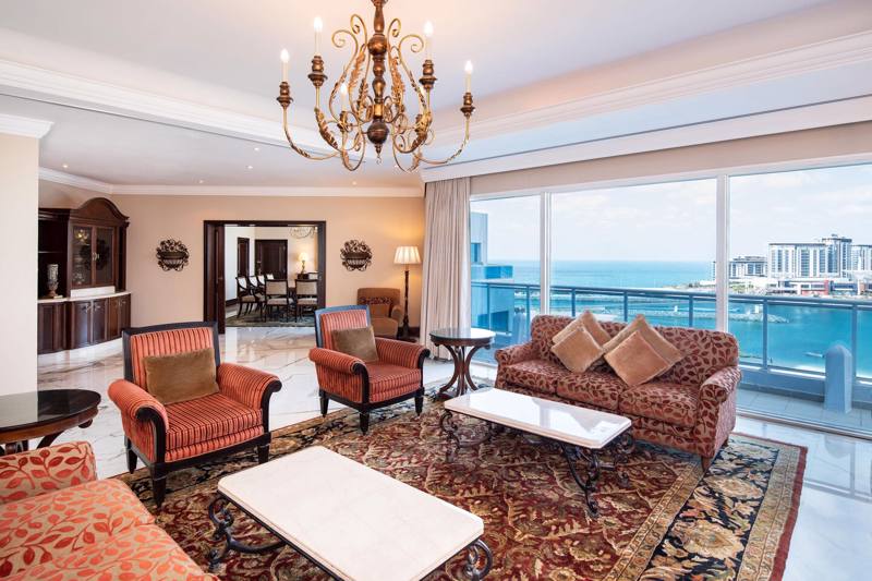 Emirati - Dubai  Sheraton Jumeirah Beach Resort & Spa Suite - Area Soggiorno