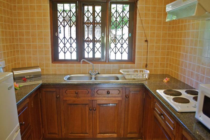 Seychelles  - Praslin Isl. Cote d'Or Chalets