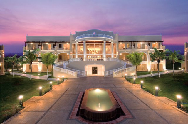 Dreams Resort & Spa