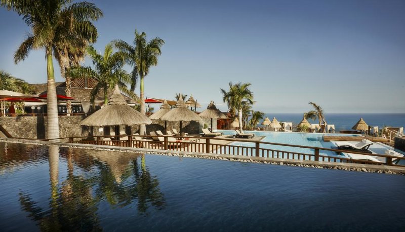 Reunion  Palm Hotel & Spa