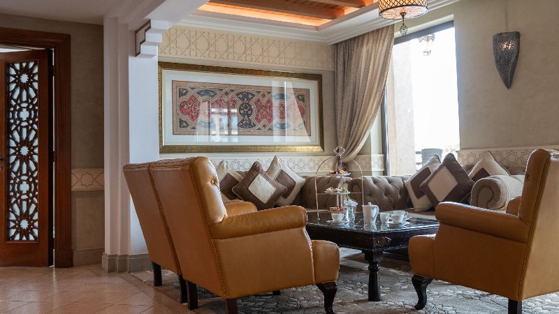 Emirati - Dubai Madinat Jumeirah - Mina A Salam - Club Lounge Afertnoon Tea 