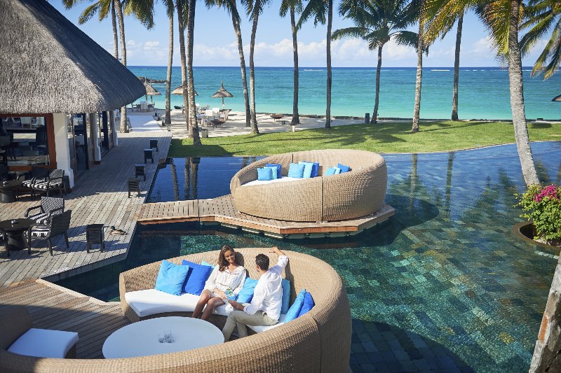 Mauritius  Constance Belle Mare Plage - The Floating Bar