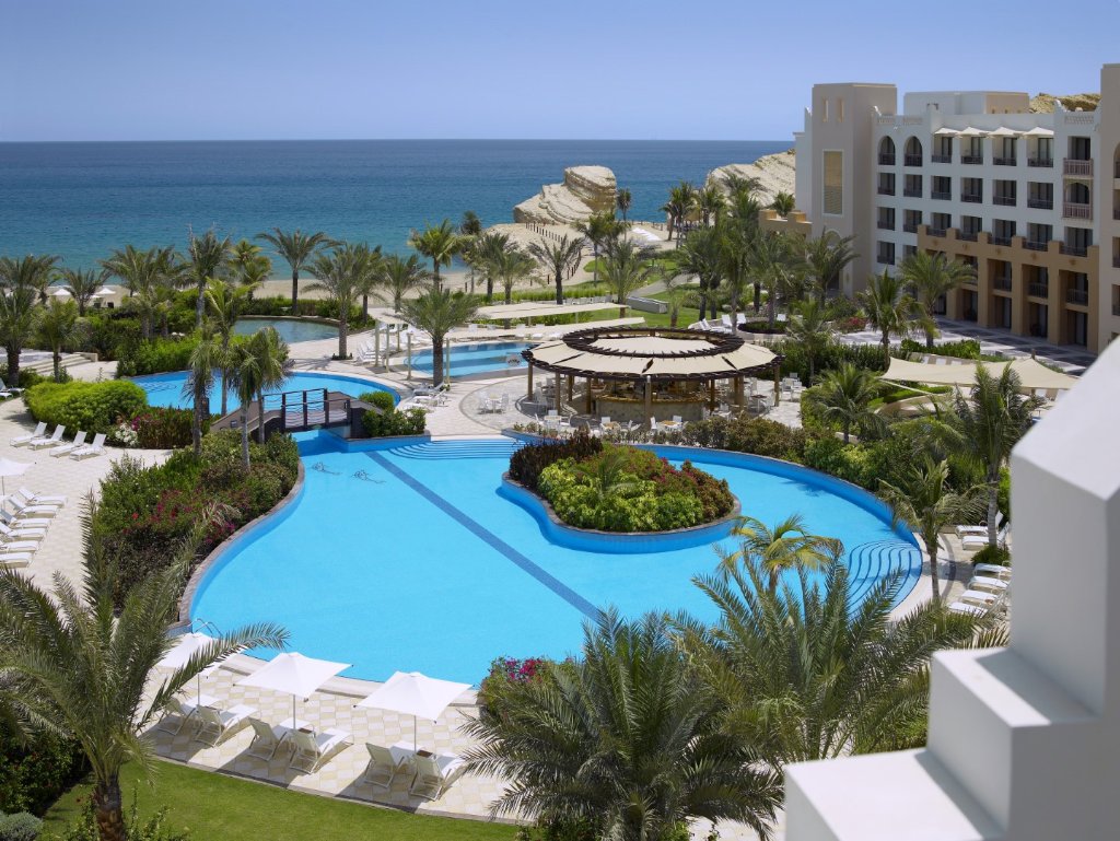 Shangri-La -Barr Al Jissah Resort & Spa Al Waha Hotel