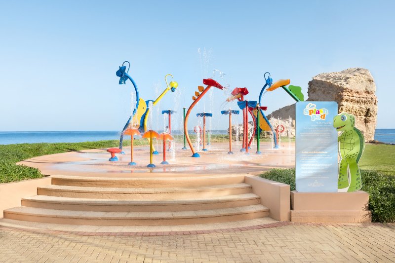 Oman  - Muscat Shangri-La -Barr Al Jissah Resort & Spa Al Waha Hotel - Spash Pad Kids Club