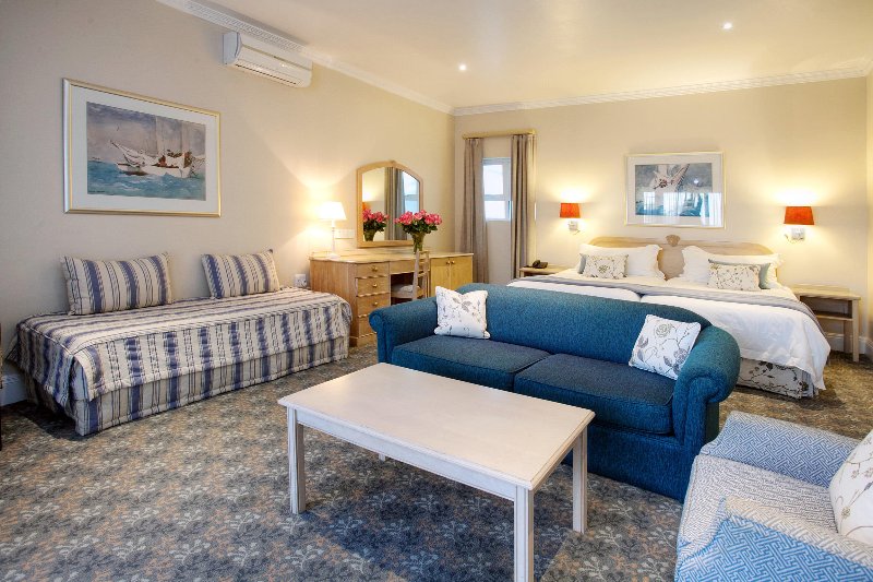 Port Elizabeth Beach Hotel - Suite