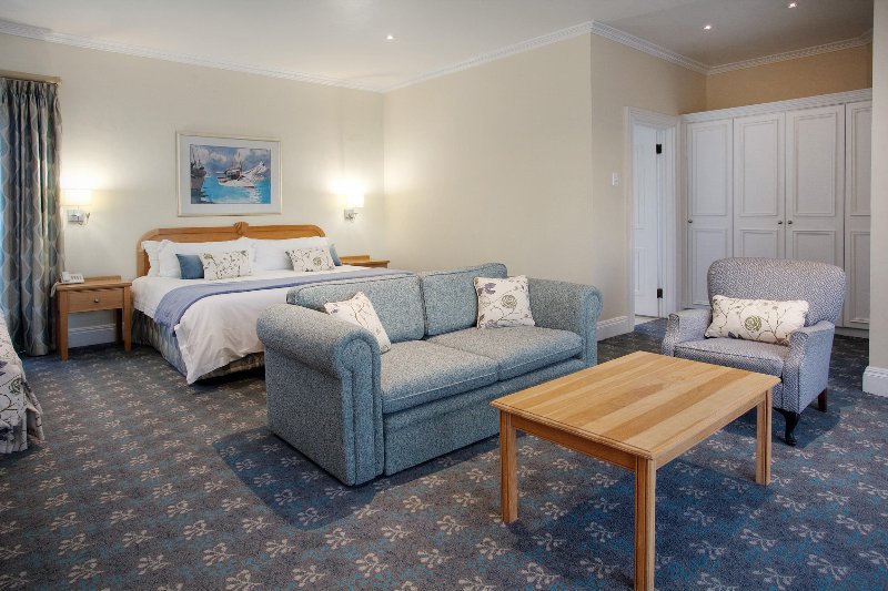 Port Elizabeth Beach Hotel - Suite