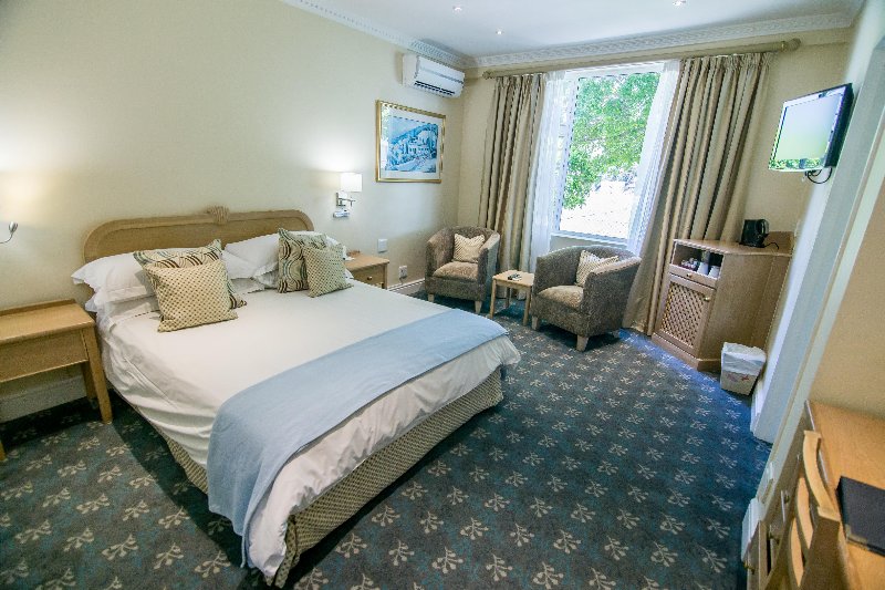 Port Elizabeth Beach Hotel - non sea facing room