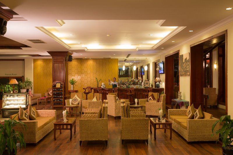 Cambogia  - Siem Reap Angkor Paradise Hotel - Lobby Bar