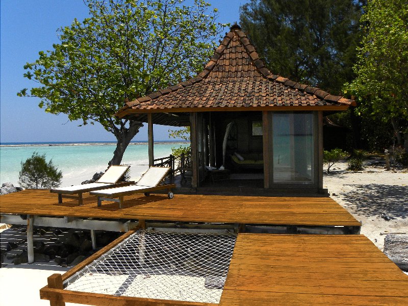 Indonesia - Karimunjawa Kura Kura Resort - Esterno Camera sull' Isola di Kraka