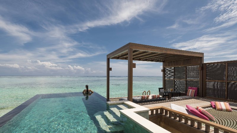 Maldive  Four Seasons - Kuda Huraa - Sunrise Water Villa con piscina 