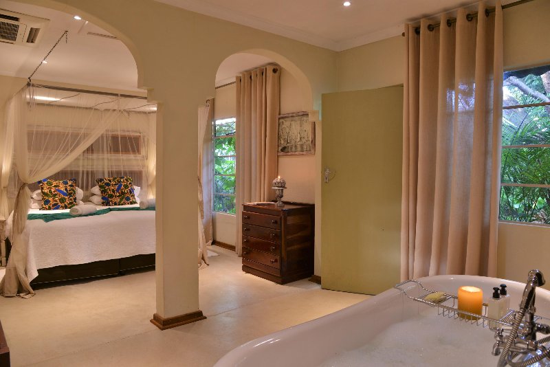 Zimbabwe  - Victoria Falls Bayete Guest Lodge