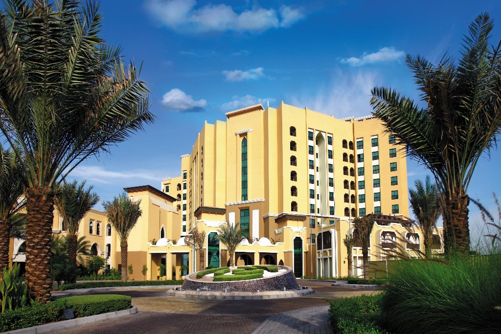 Traders Hotel Qaryat al Beri