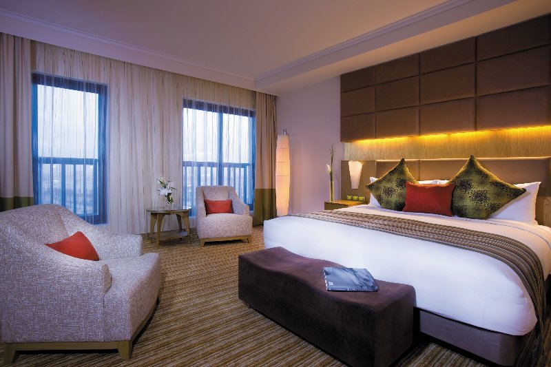 Emirati - Abu Dhabi  Traders Hotel Qaryat al Beri - Camera Deluxe