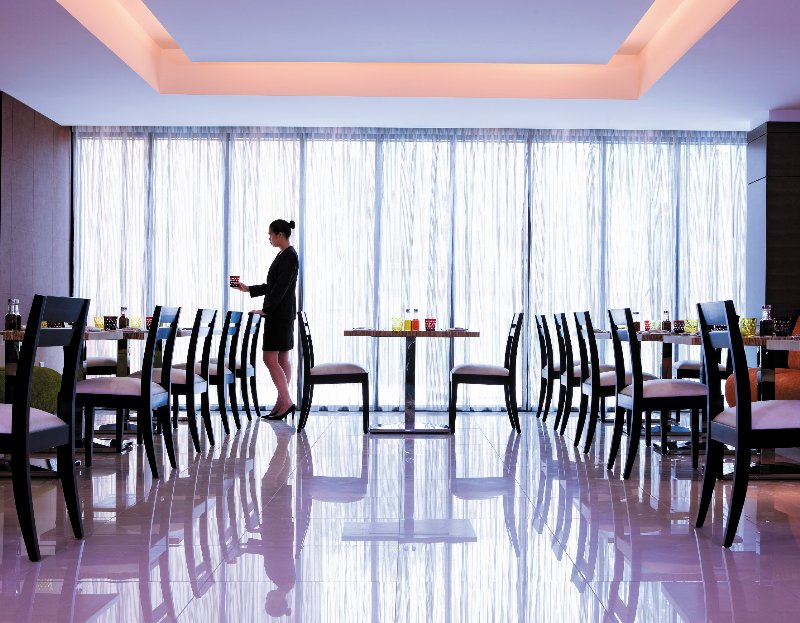 Emirati - Abu Dhabi  Traders Hotel Qaryat al Beri - Afya Restaurant