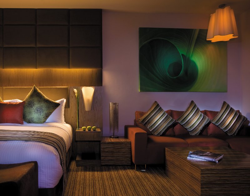 Emirati - Abu Dhabi  Traders Hotel Qaryat al Beri - Executive Suite