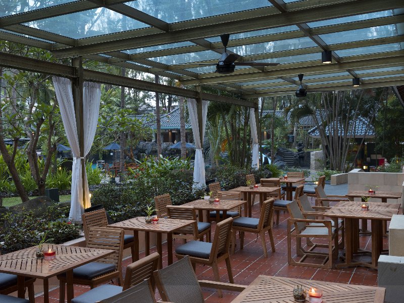 Indonesia  - Java - Yogyakarta - Melia Purosani Hotel - Pub Med Bar