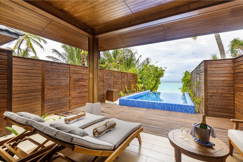 Maldive  Lily Beach Resort & Spa - Camera Beach Suite with pool 