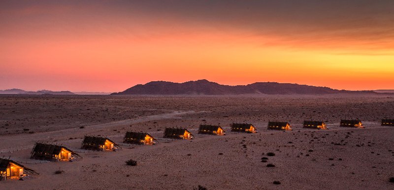 Namibia  - Sossusvlei - Desert Quiver Camp - vista panoramica del lodge