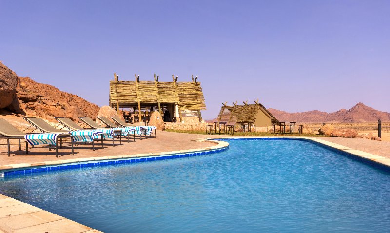 Namibia  - Sossusvlei - Desert Quiver Camp - area piscina