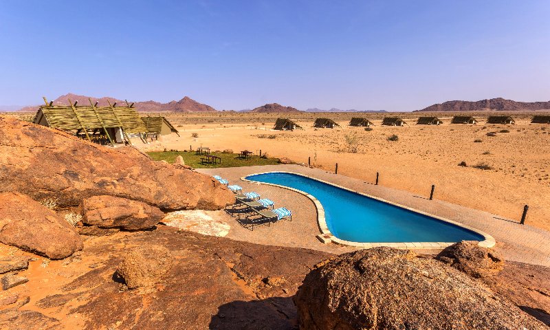 Namibia  - Sossusvlei - Desert Quiver Camp - area piscina