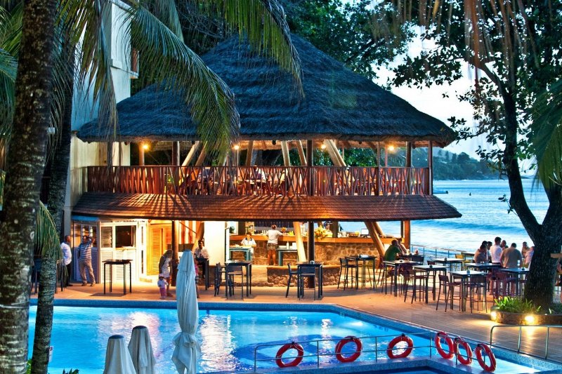 Seychelles - Mahè Isl. Coral Strand - Ocean Deck Bar