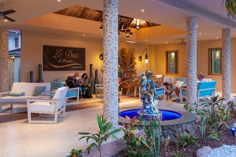 Seychelles  - Praslin Isl. Le Duc de Praslin - Reception Lounge