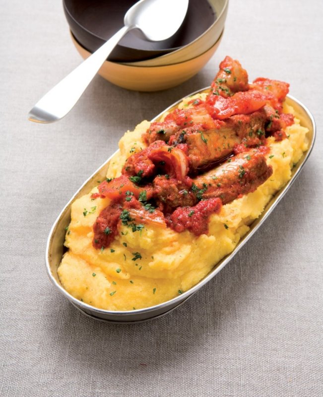 POLENTA, SPUNTATURE E SALSICCE