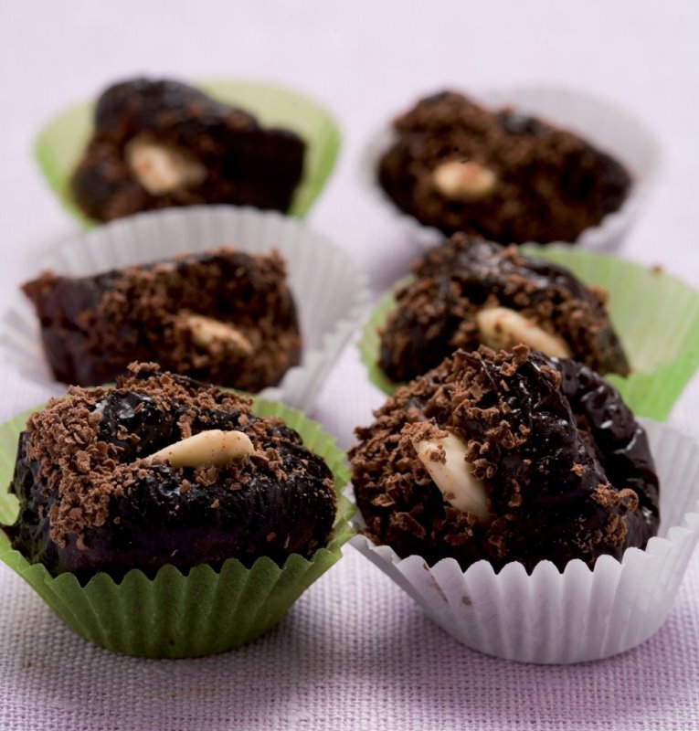 PRUGNE SECCHE FARCITE