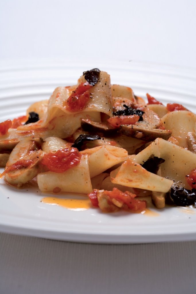 STRINGOZZI AI FUNGHI E TARTUFI