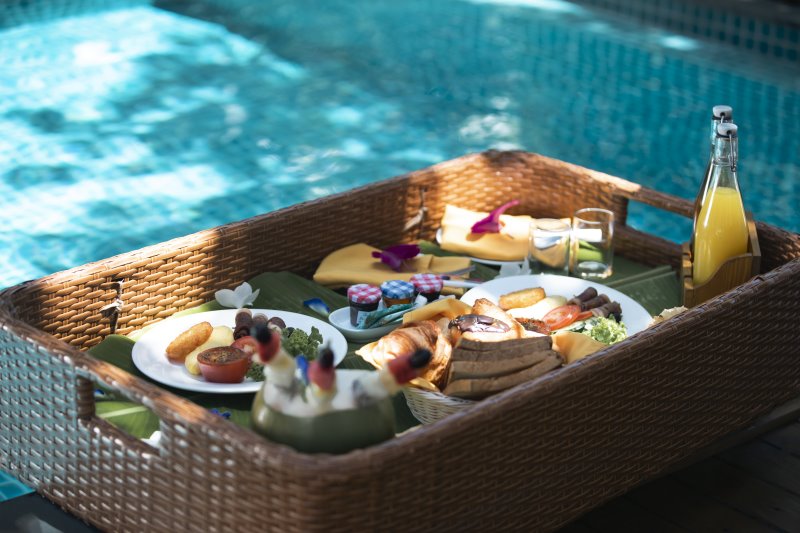 Maldive - Furaveri Maldives - Floating Breakfast