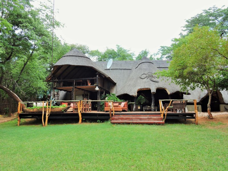 Zimbabwe - Hwange - Ivory Lodge