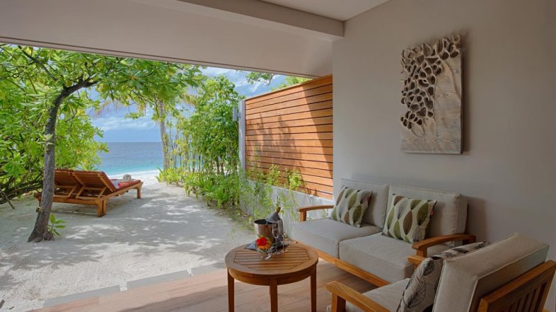 Maldive  Lily Beach Resort & Spa - Beach Suite