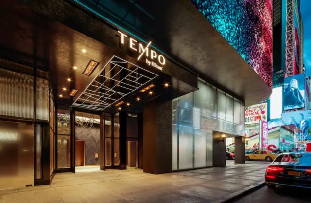 Epifania New York: Tempo by Hilton Time Squares da Roma, 4 notti