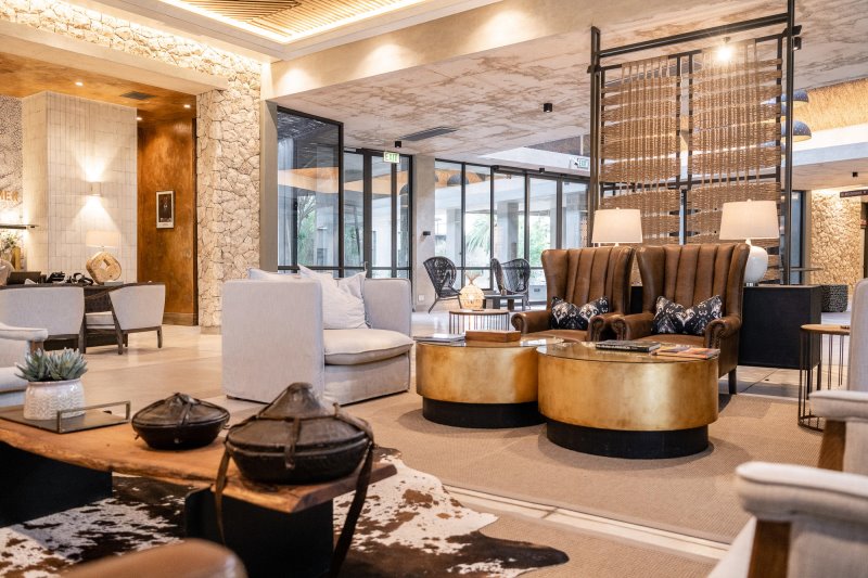 Namibia - Etosha National Park - Mokuti Etosha Lodge