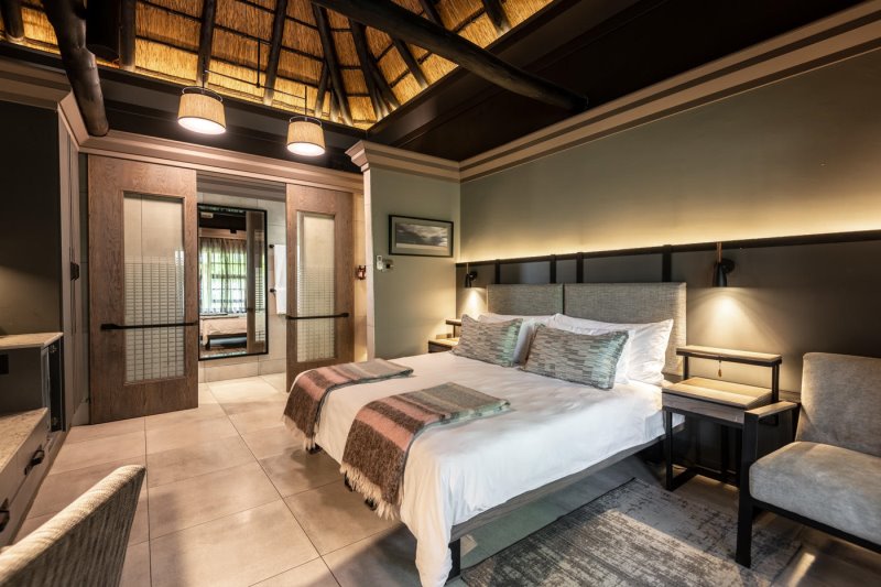 Namibia - Etosha National Park - Mokuti Etosha Lodge