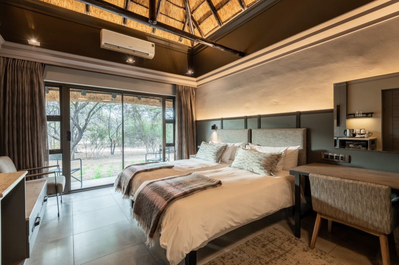 Namibia - Etosha National Park - Mokuti Etosha Lodge