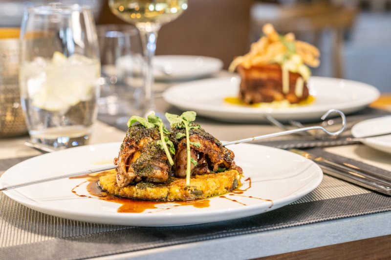 Namibia - Etosha National Park - Mokuti Etosha Lodge