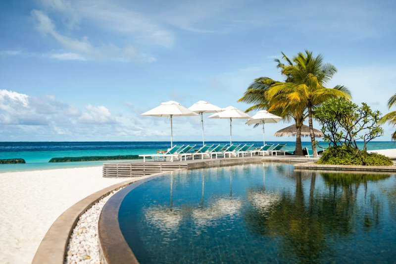 Maldive - Constance Moofushi Maldives - Piscina