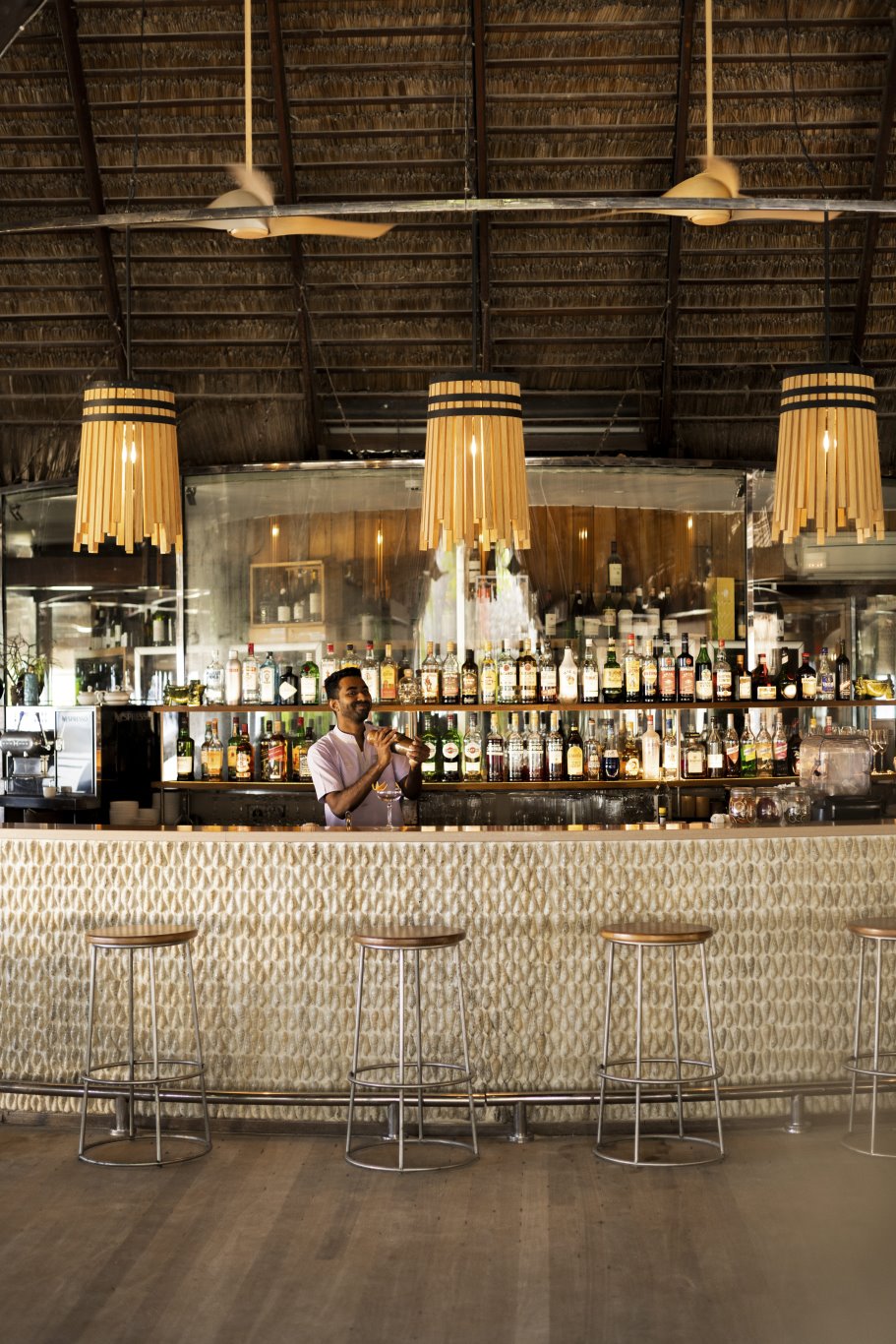Maldive   - Constance Moofushi Maldives - Manta Bar