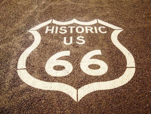 Storico cartello della Route 66 in Missouri