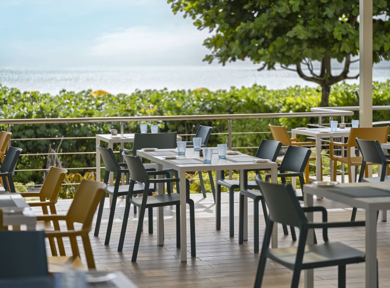 Seychelles - Praslin Isl. - Acajou - Starfish Pool Bar & Restaurant